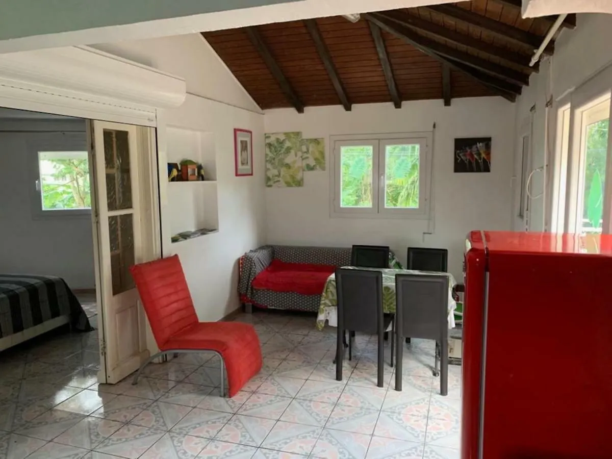 Gite La Distillerie, Grand Appartement Avec Terrasse Garnier Apartment